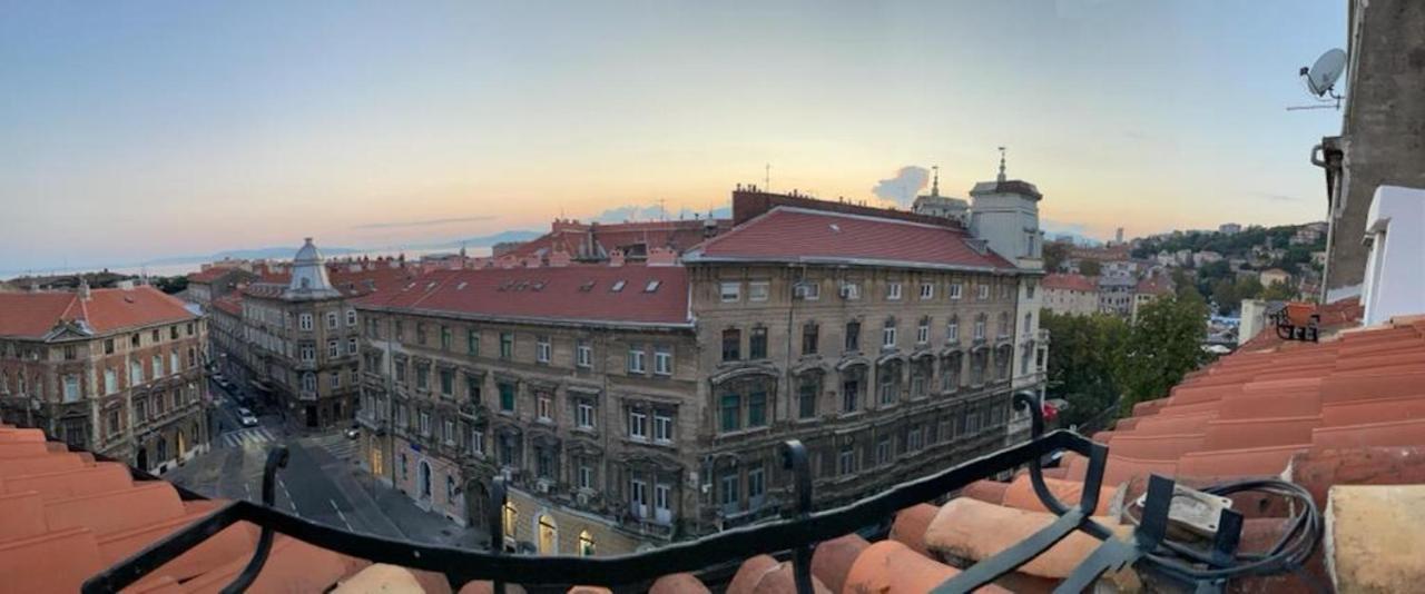 Condo In Town Centre Rijeka Exterior foto